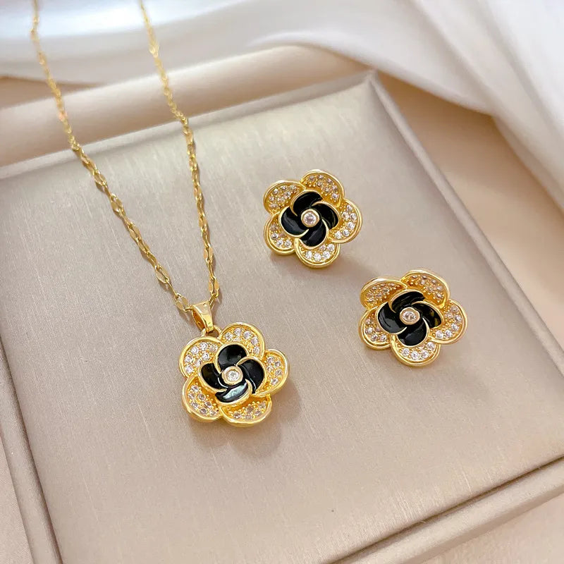 Kayla Earring