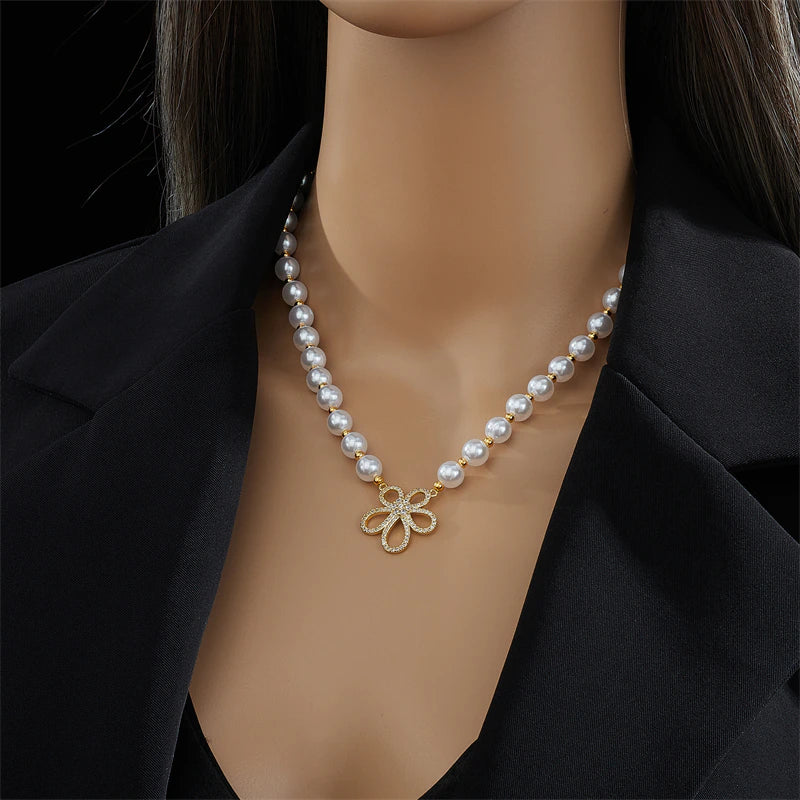 Raquel Necklace