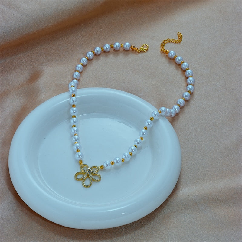Raquel Necklace