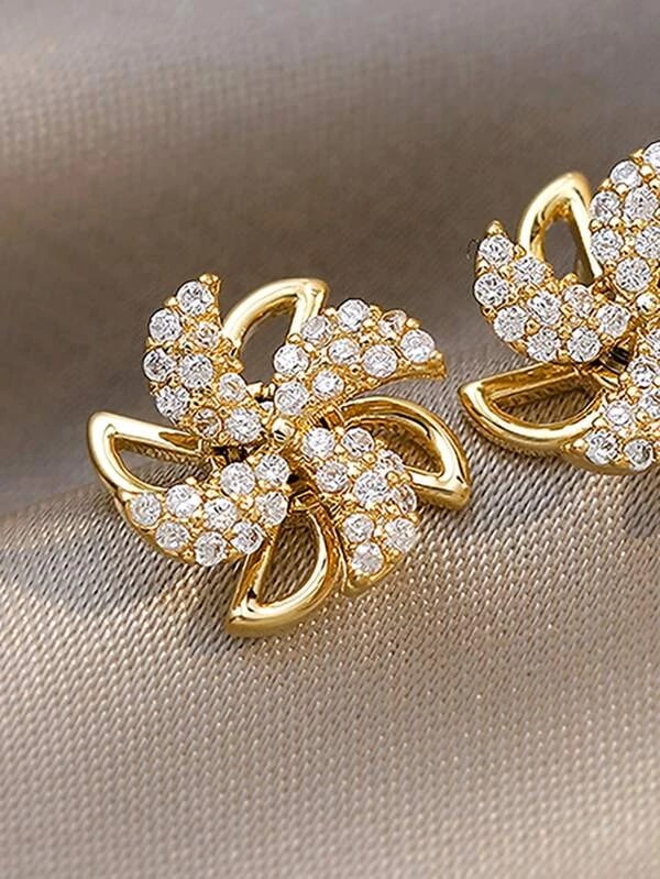 Amelia Earring