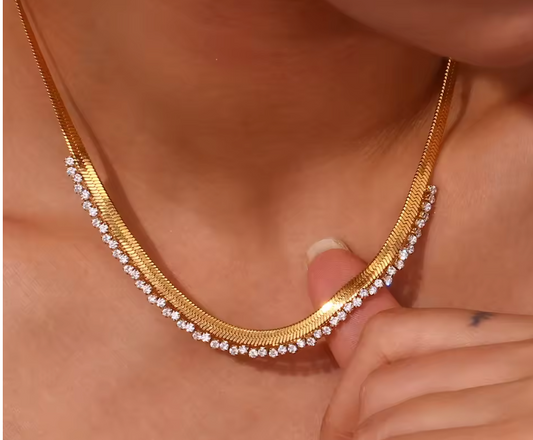 Lysa gold zircon choker close-up — Alphenik UAE